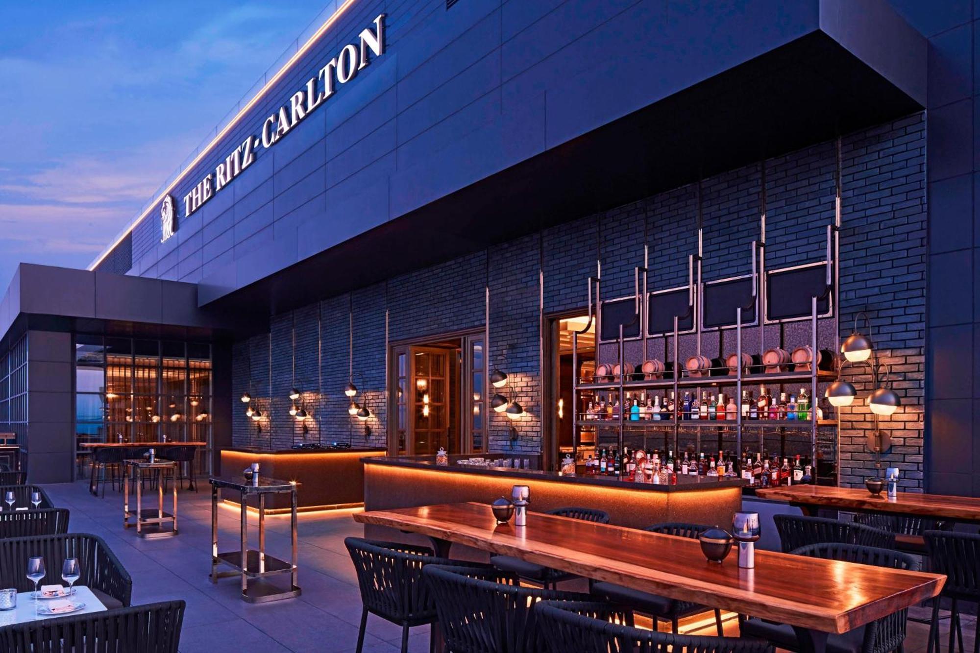 The Ritz-Carlton, Pune Exterior foto