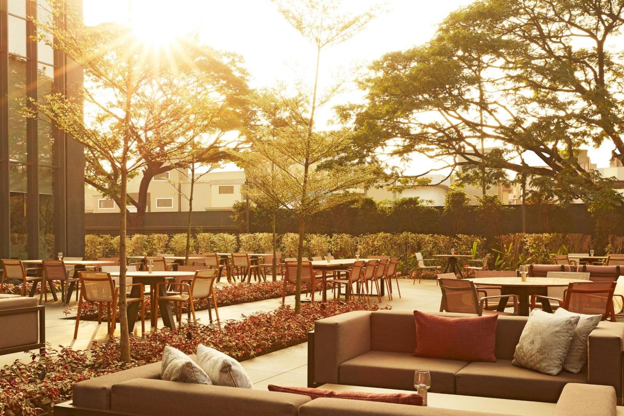 The Ritz-Carlton, Pune Exterior foto